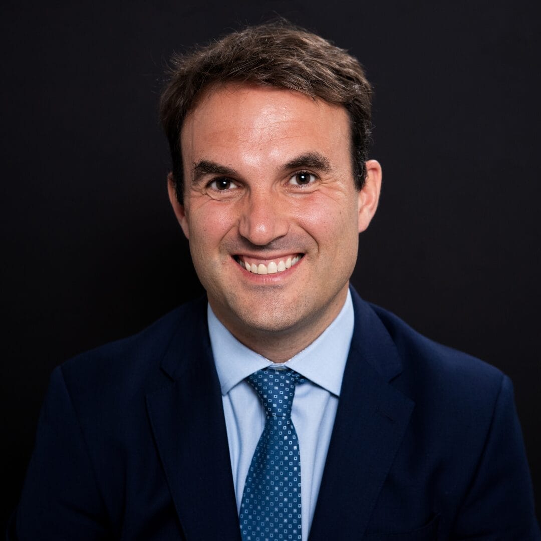 Dr Philip Hendy - Consultant Gastroenterologist Dr Philip Hendy - Consultant Gastroenterologist