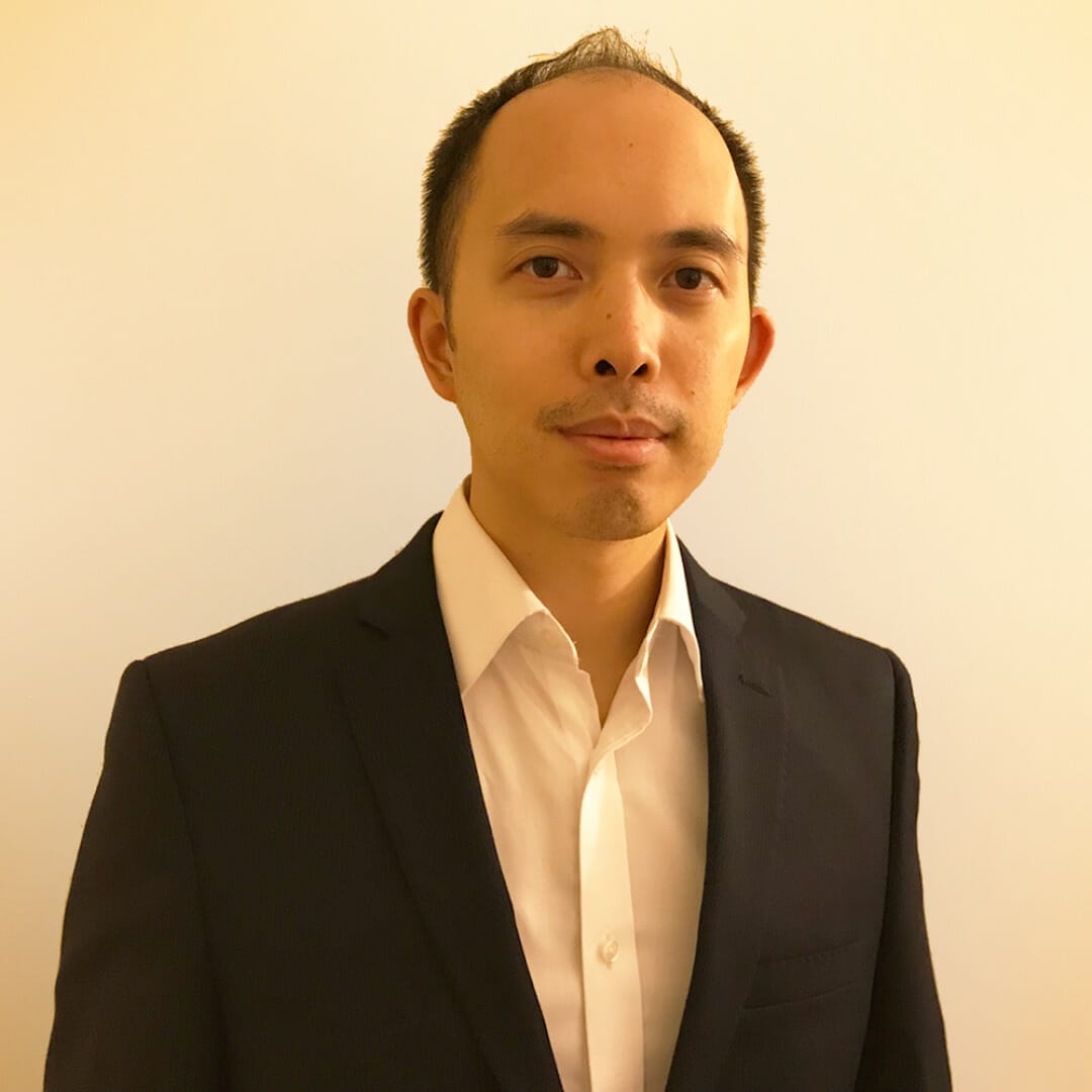 Mr Richard Lee - Consultant Ophthalmic Surgeon